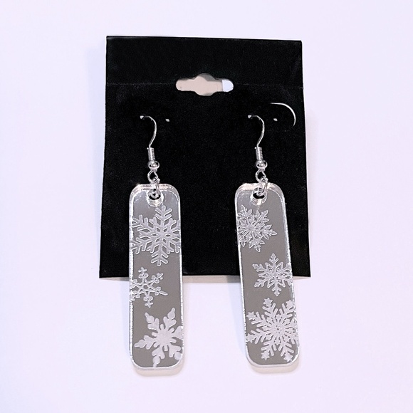 EARRINGS - Mirror SNOWFLAKE Winter Holiday Sterling Silver Hook Dangle Pair Set - Picture 2 of 3